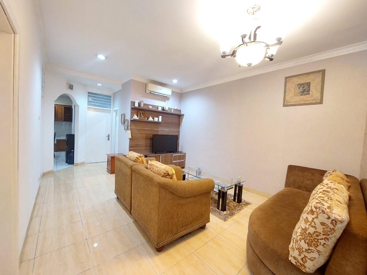 Rumah Disewakan di Cluster Meadow Green Lippo Cikarang